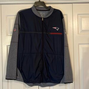 Men's Nike NFL NE Patriots zip up lightweight jacket